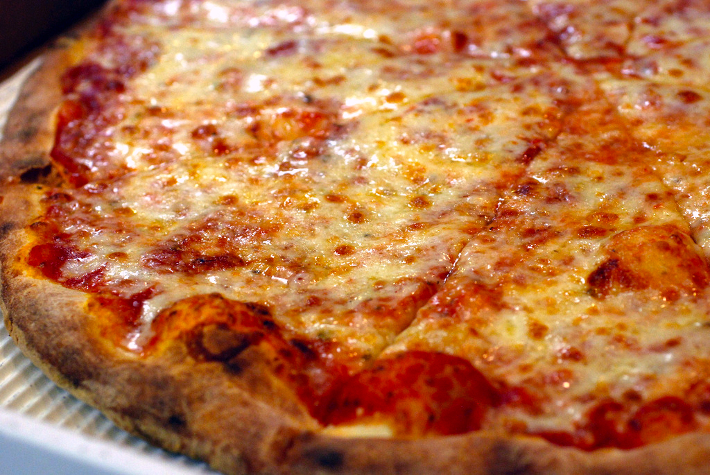 Bánh pizza theo cách chế biến của New York